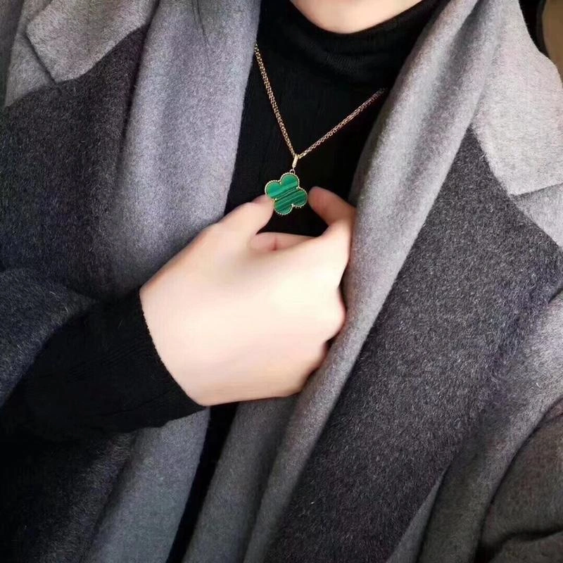 Van Cleef & Arpels Magic Alhambra Long Necklace 1 Motif 24mm Pendant