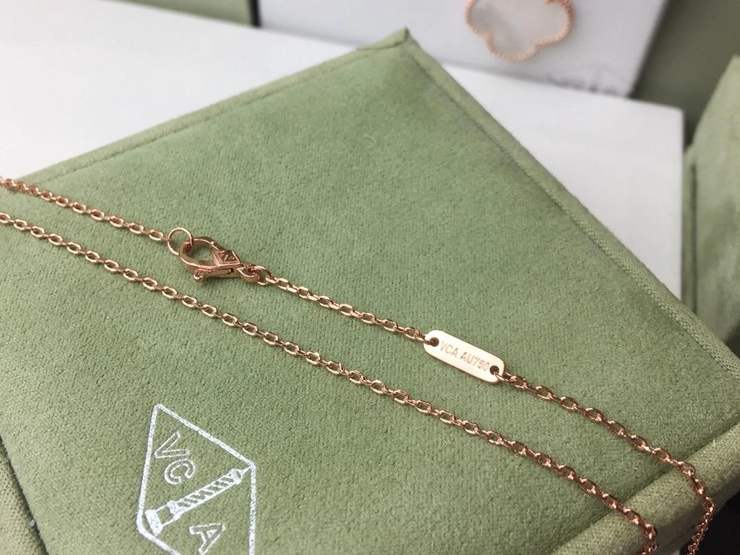 Van Cleef & Arpels Magic Alhambra Long Necklace 1 Motif 24mm Pendant