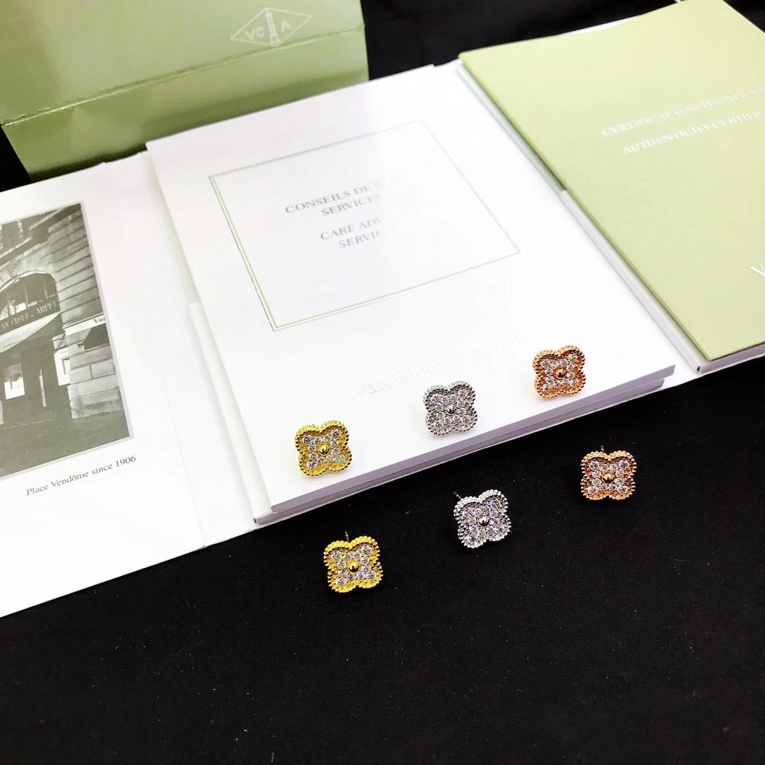 Van Cleef & Arpels Magic Vintage Earrings With Diamond 3 Colors