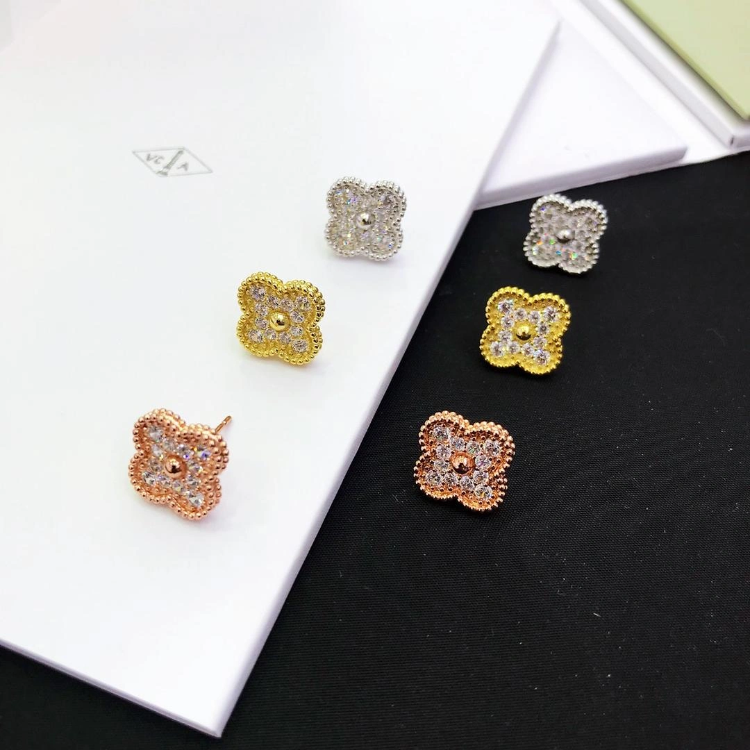 Van Cleef & Arpels Magic Vintage Earrings With Diamond 3 Colors