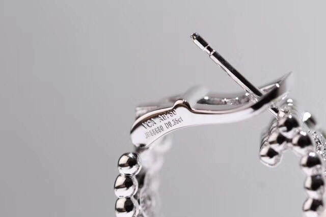 Van Cleef & Arpels Perlee Clovers Hoop Earrings White Gold Diamond