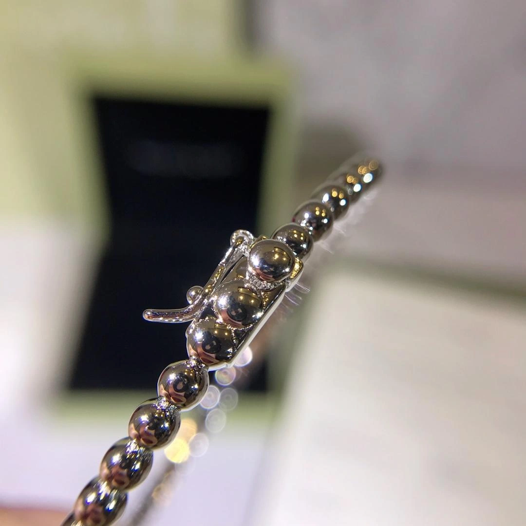 Van Cleef & Arpels Perlee Pearls of Gold Bracelet 3 Colors