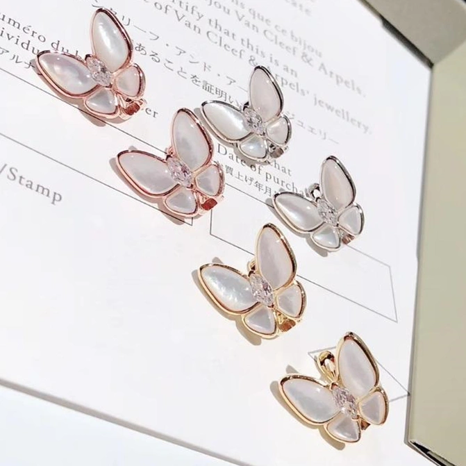 Van Cleef & Arpels Two Butterfly Earrings Mother-of-pearl With Diamond 3 Color