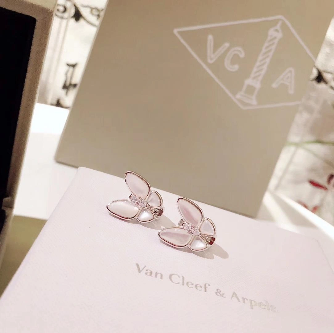 Van Cleef & Arpels Two Butterfly Earrings Mother-of-pearl With Diamond 3 Color