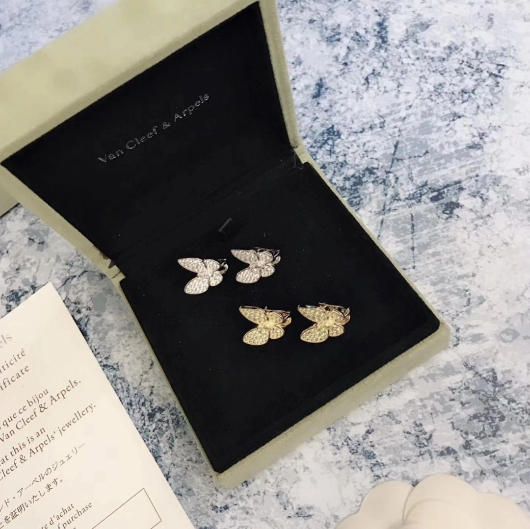 Van Cleef & Arpels Two Butterfly Earrings with 70 Diamonds 3 Colors