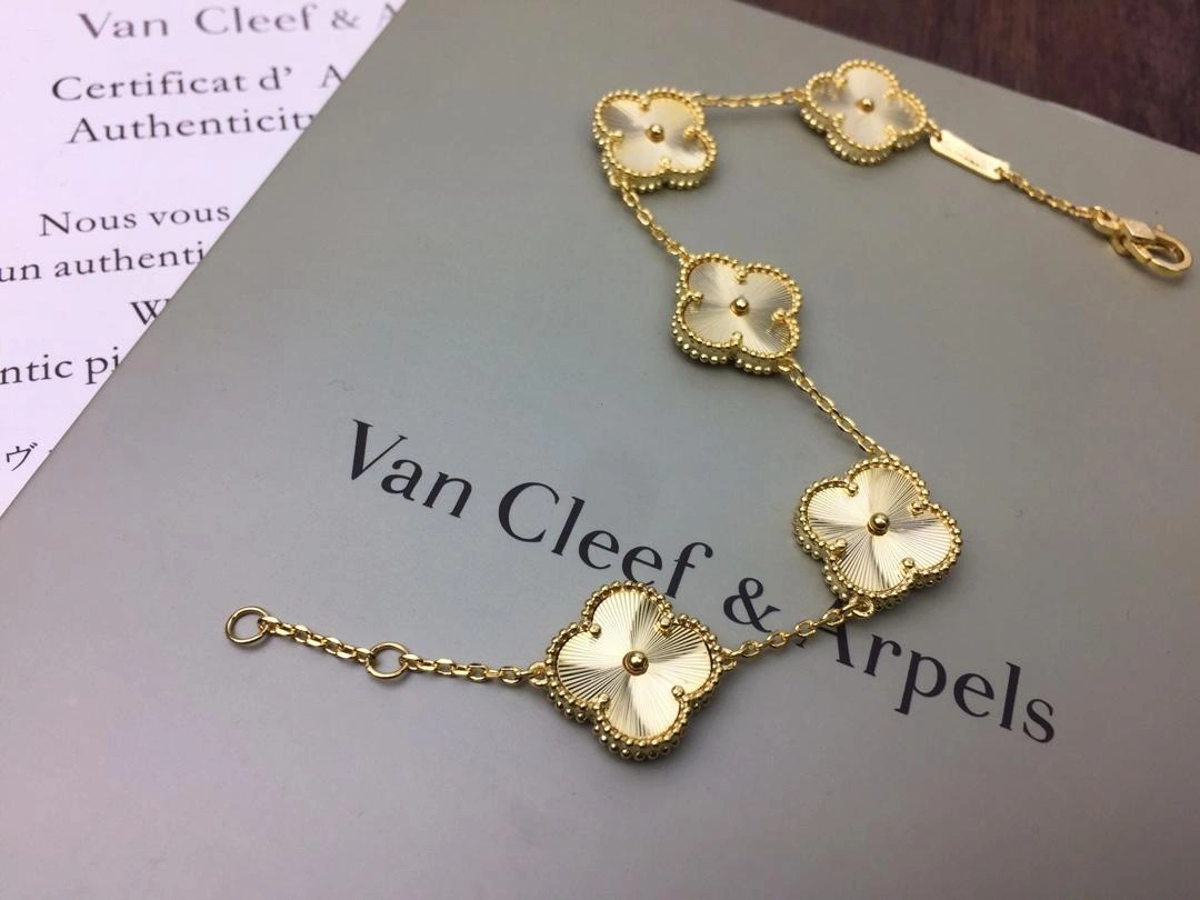 Van Cleef & Arpels Vintage Alhambra Bracelet 5 Motifs Guilloche Yellow Gold