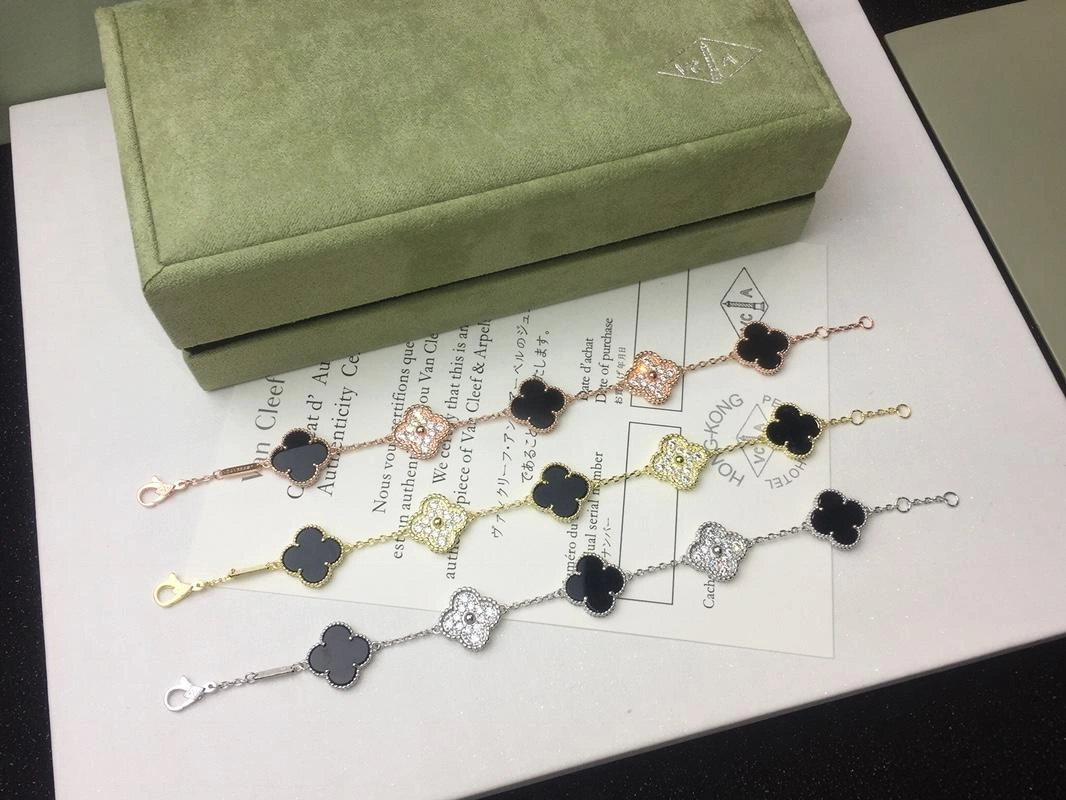 Van Cleef & Arpels Vintage Alhambra Bracelet 5 Motifs Mother-of-pearl Diamond