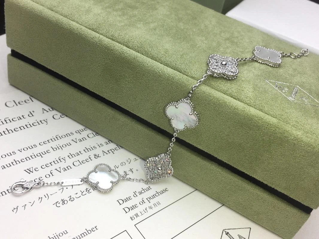 Van Cleef & Arpels Vintage Alhambra Bracelet 5 Motifs Mother-of-pearl Diamond