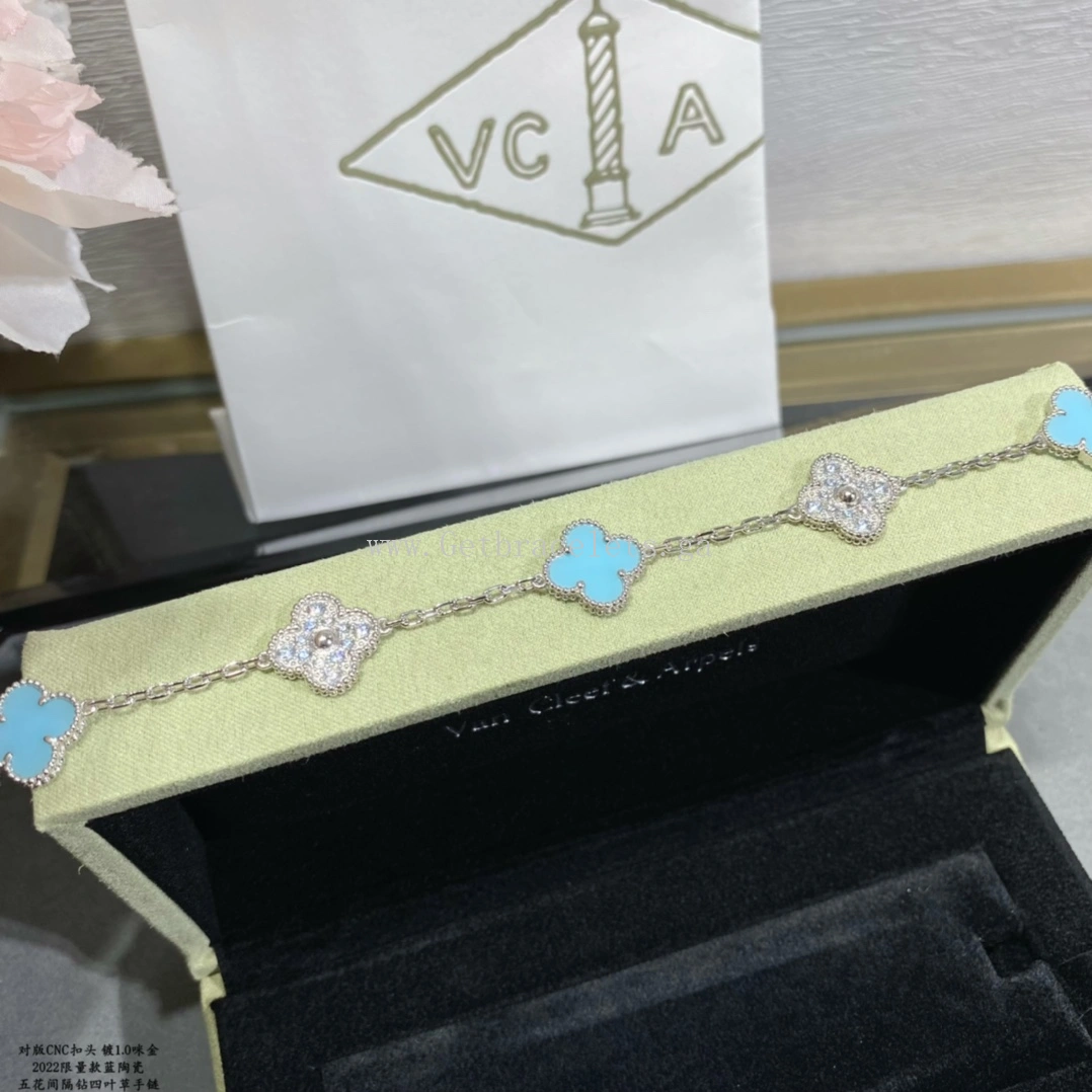 Van Cleef & Arpels Vintage Alhambra Bracelet 5 Motifs Turquoise and White Gold With Diamonds