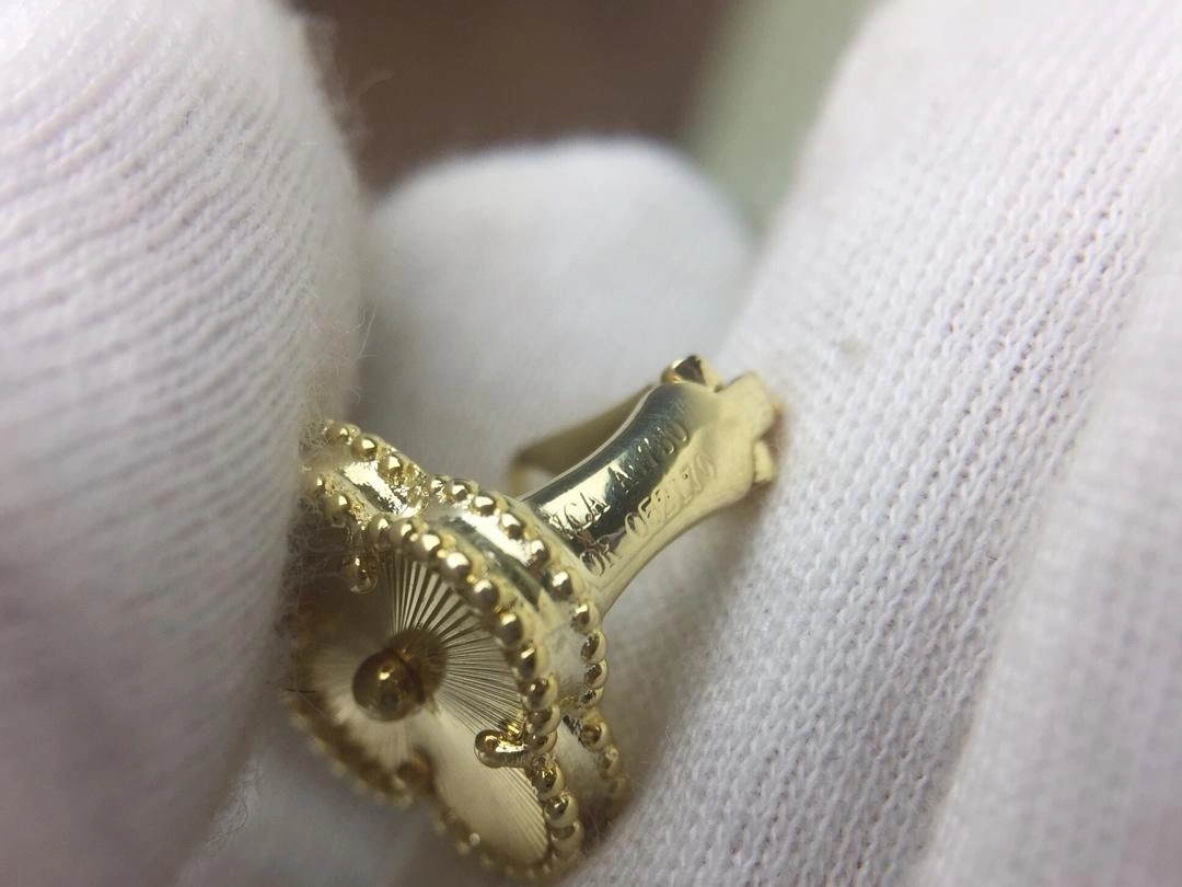 Van Cleef & Arpels Vintage Alhambra Earring Guilloche Yellow Gold