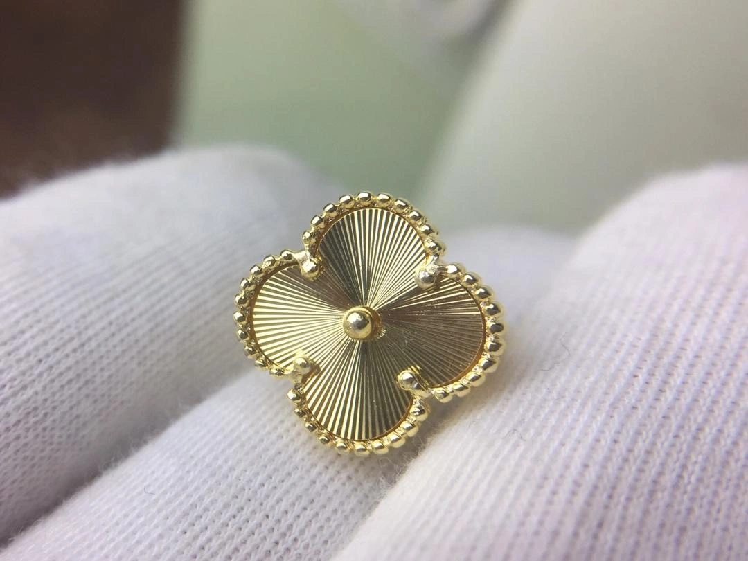 Van Cleef & Arpels Vintage Alhambra Earring Guilloche Yellow Gold