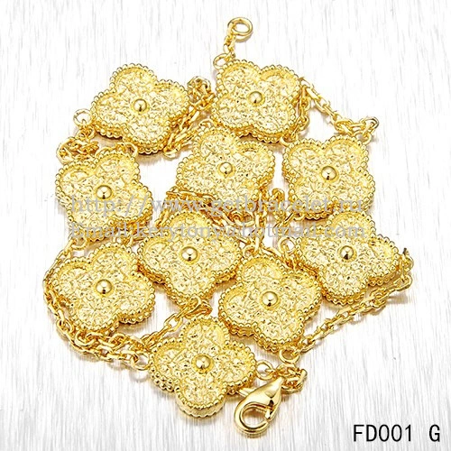 Van Cleef & Arpels Vintage Alhambra Necklace Yellow Gold 10 Motifs