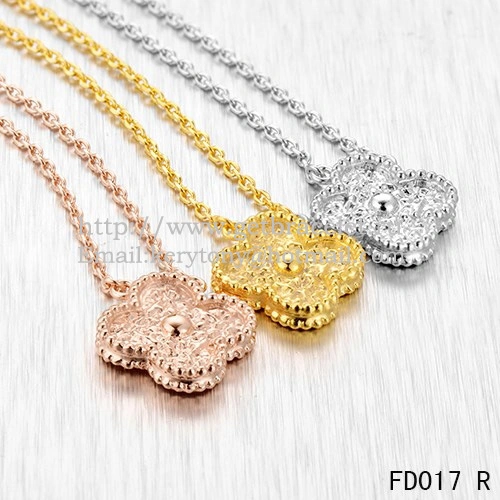 Van Cleef & Arpels Vintage Alhambra Pendant Pink Gold With Round Diamonds