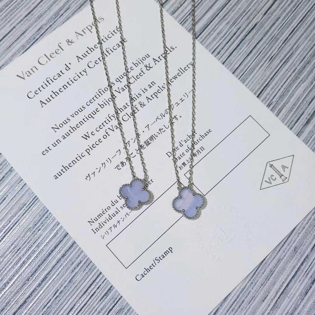 Van Cleef & Arpels Vintage Alhambra Pendant White Gold Chalcedony