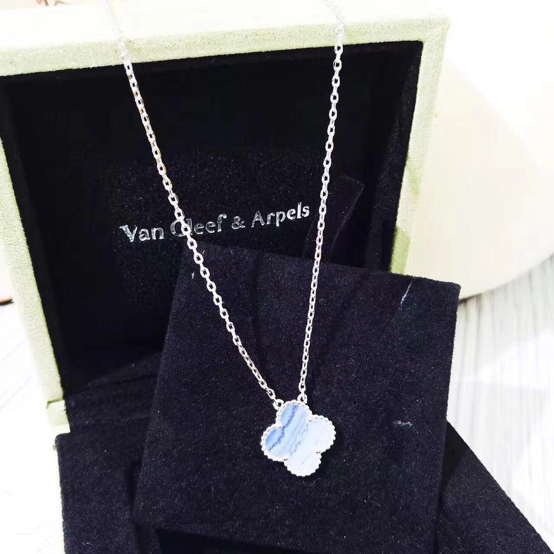 Van Cleef & Arpels Vintage Alhambra Pendant White Gold Chalcedony