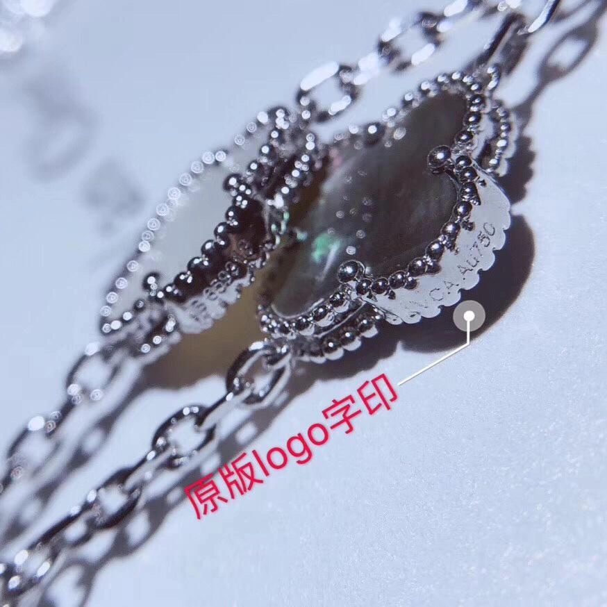 Van Cleef & Arpels Vintage Alhambra long necklace 20 Motifs Black Agate with Diamond