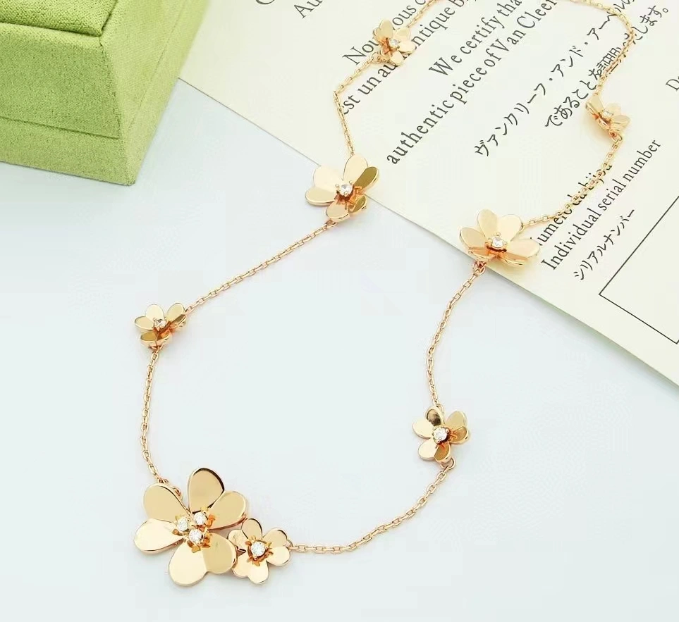 Van Cleef Arpels Frivole Necklace 9 Flowers With 11 Round Diamonds 3 Colors