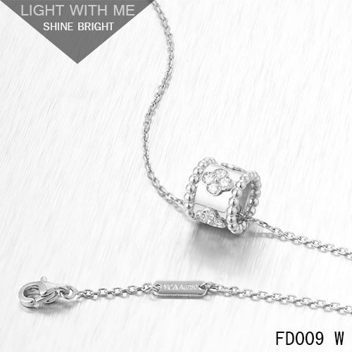 Van Cleef Arpels Perlee Clover Pendant Necklace White Gold with Diamonds