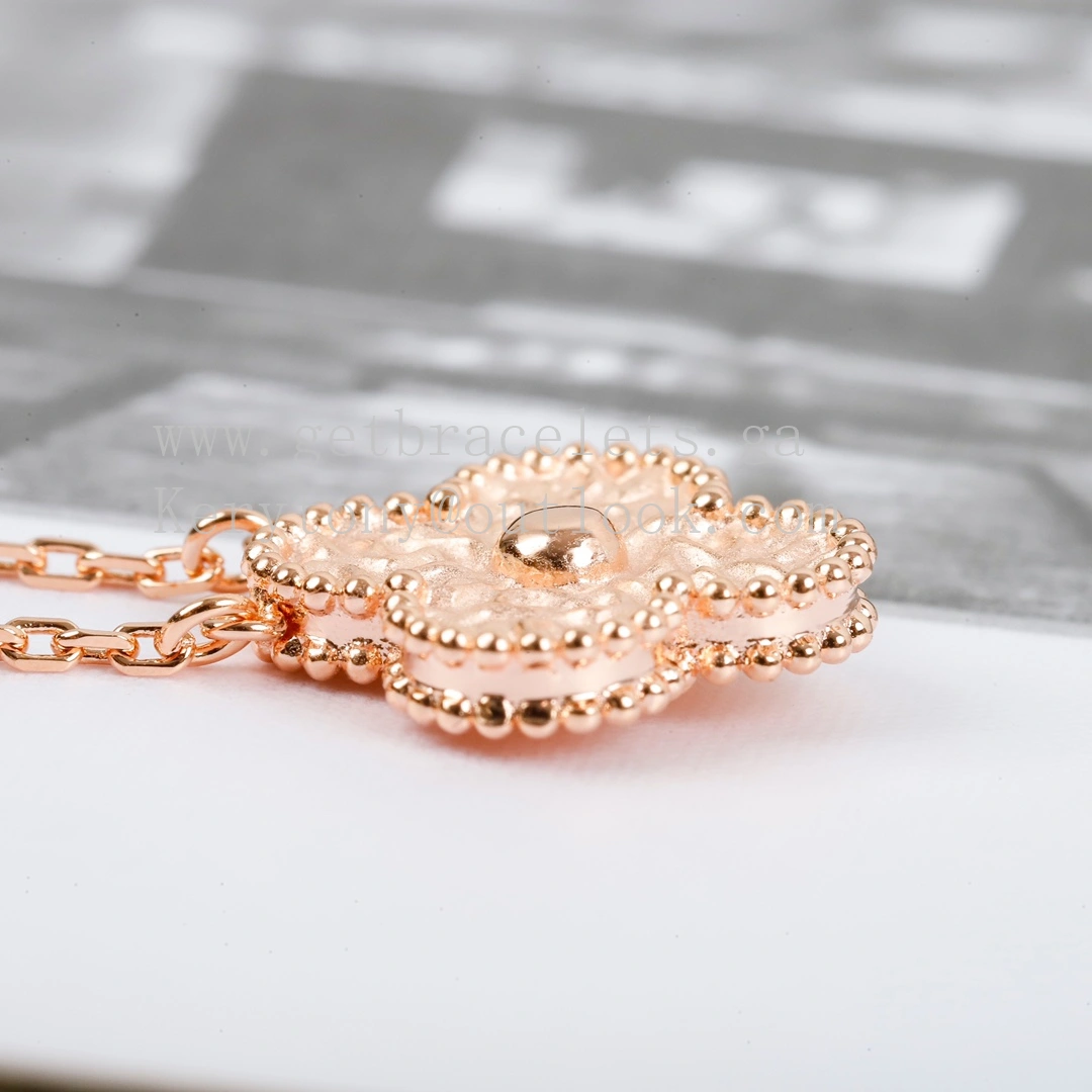 Van Cleef Arpels Sweet Alhambra Pendant Rose Gold