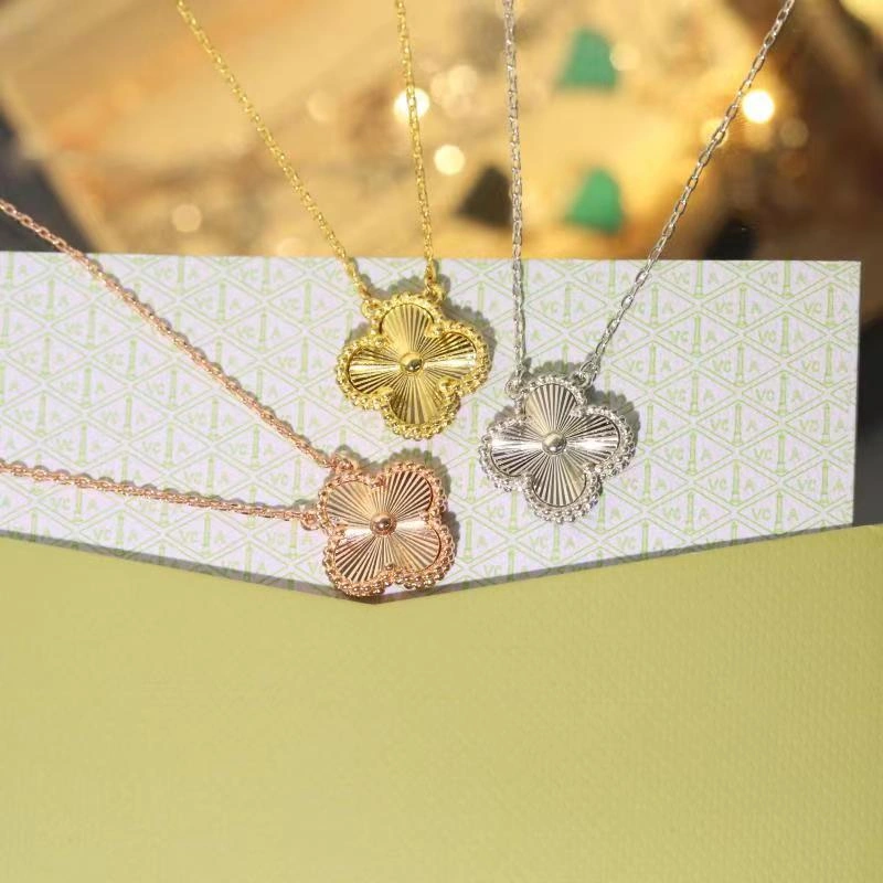 Van Cleef Arpels Sweet Vintage Alhambra Pendant Guilloche Yellow Gold Rose Gold White Gold