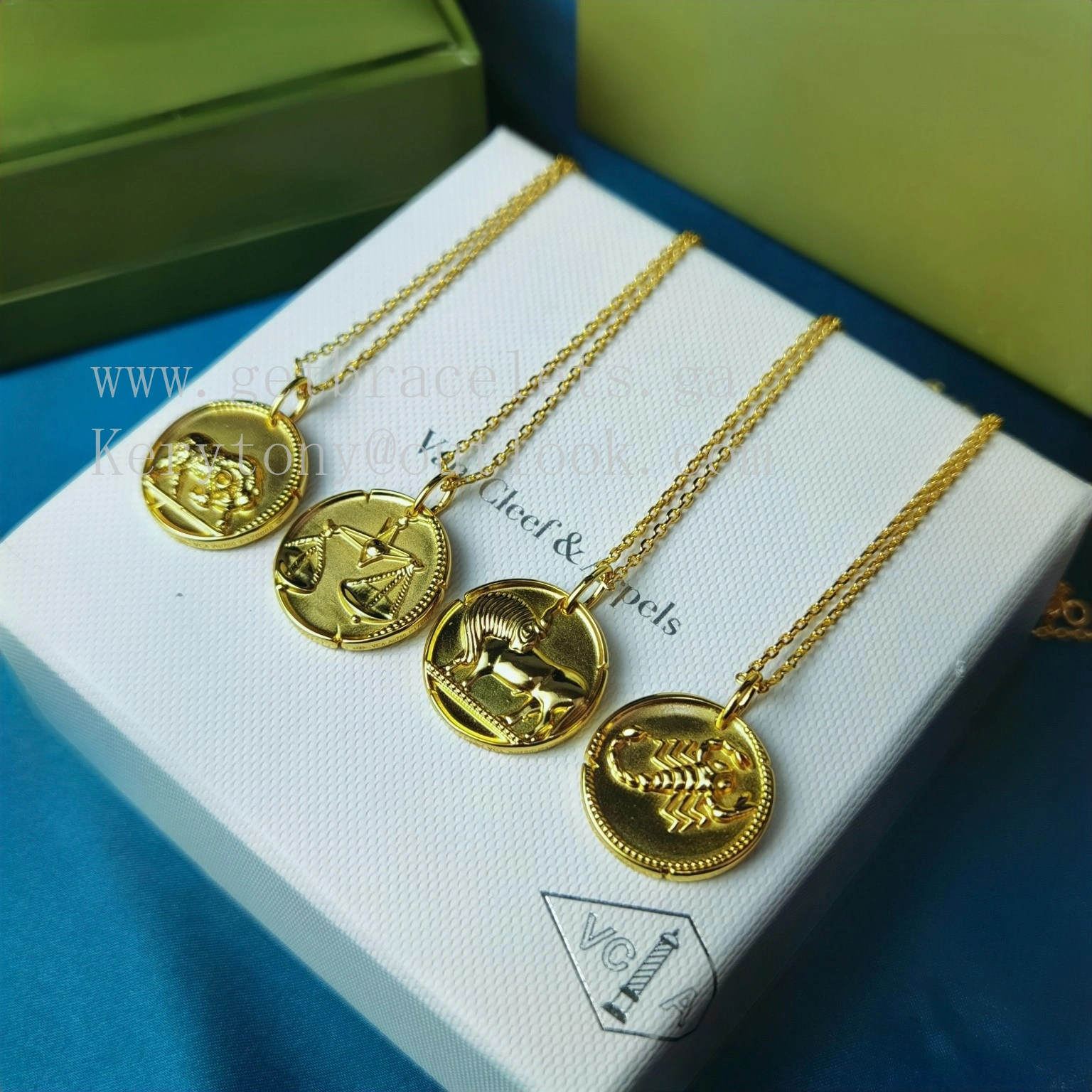 Van Cleef Arpels Zodiaque Medal Yellow Gold Brass