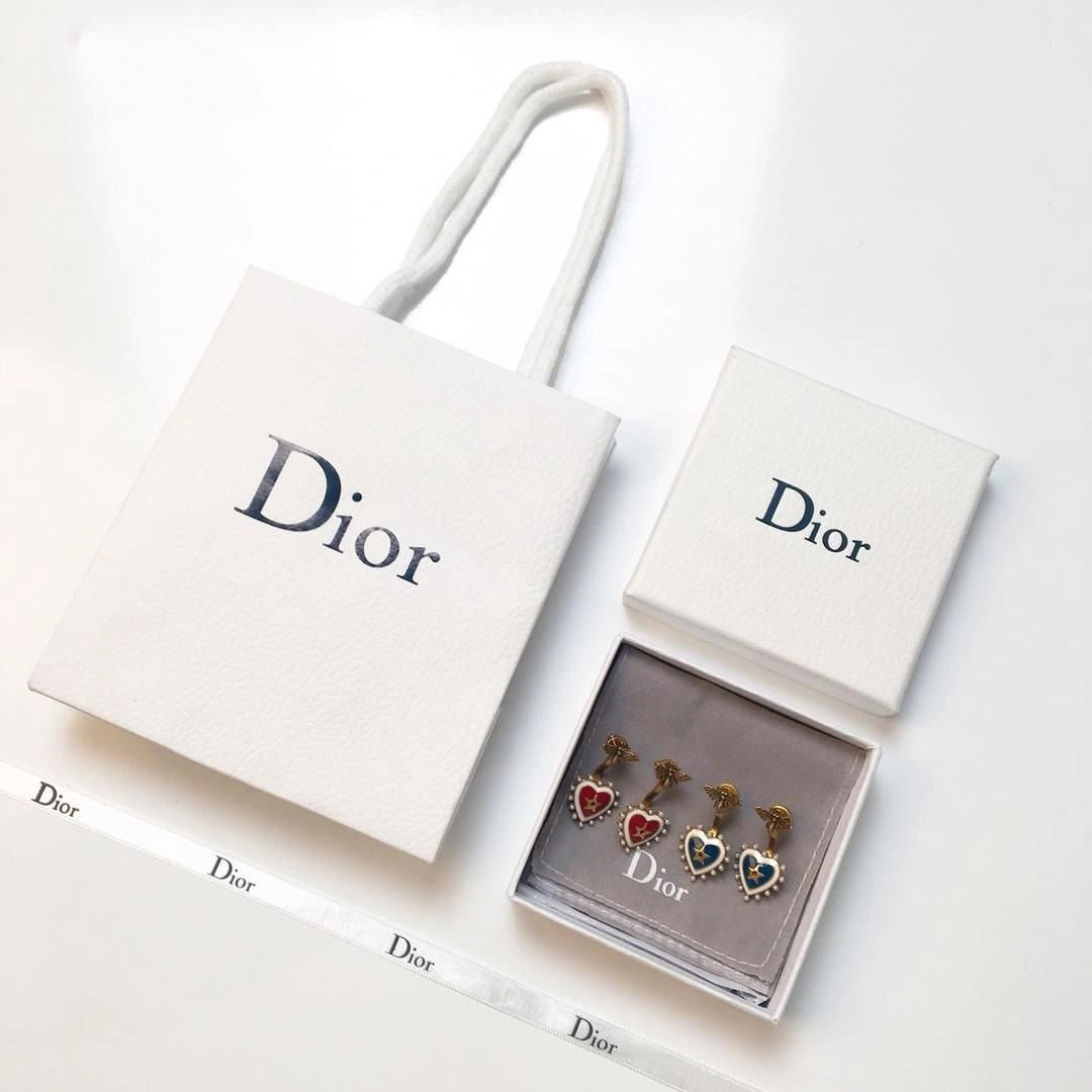 Women’s Celebrity Style Dior Heart-shaped Pendant Pearl Edging Vintage Brass Bee Stud Earrings Red Blue