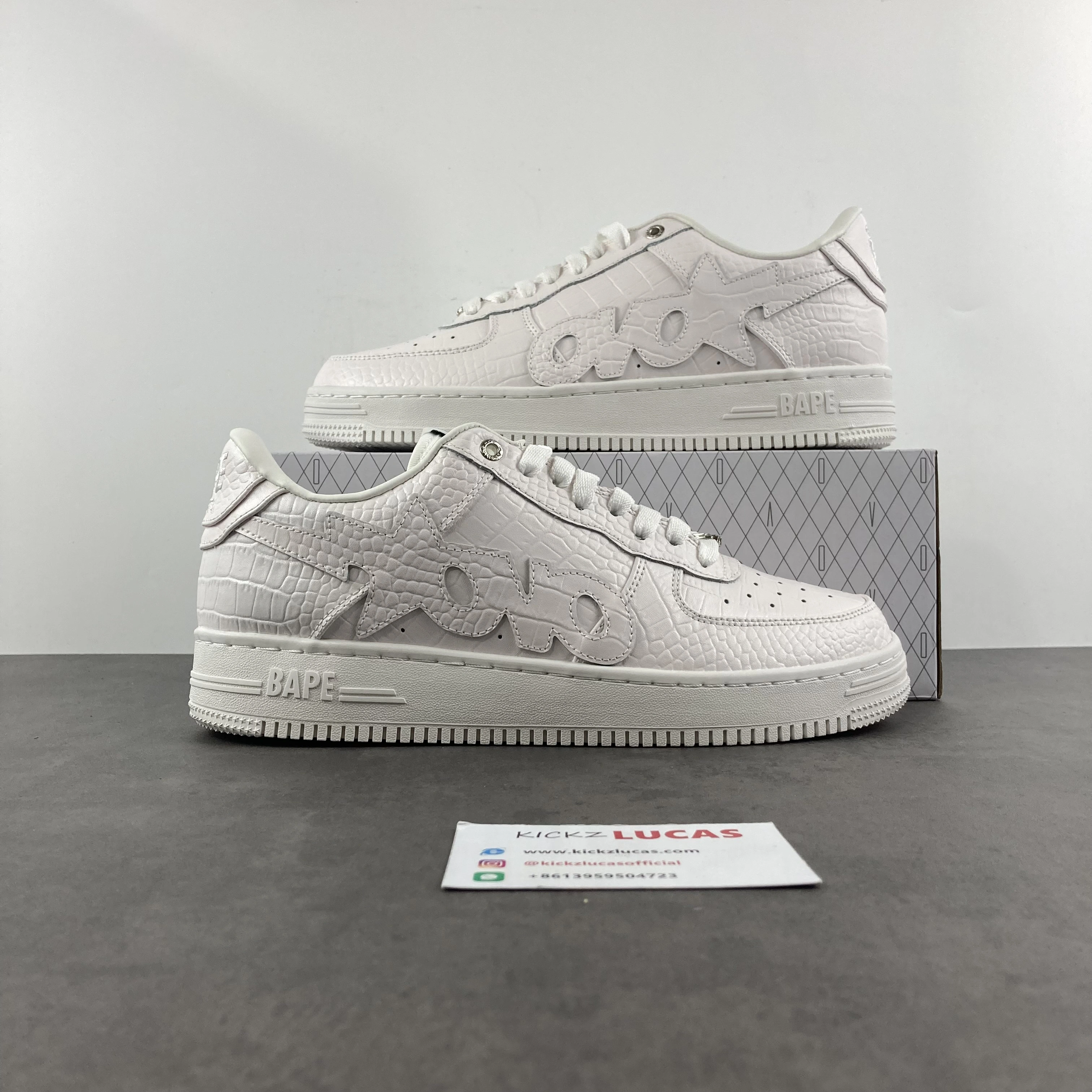 A Bathing Ape Bapesta OVO White ZipUp 673