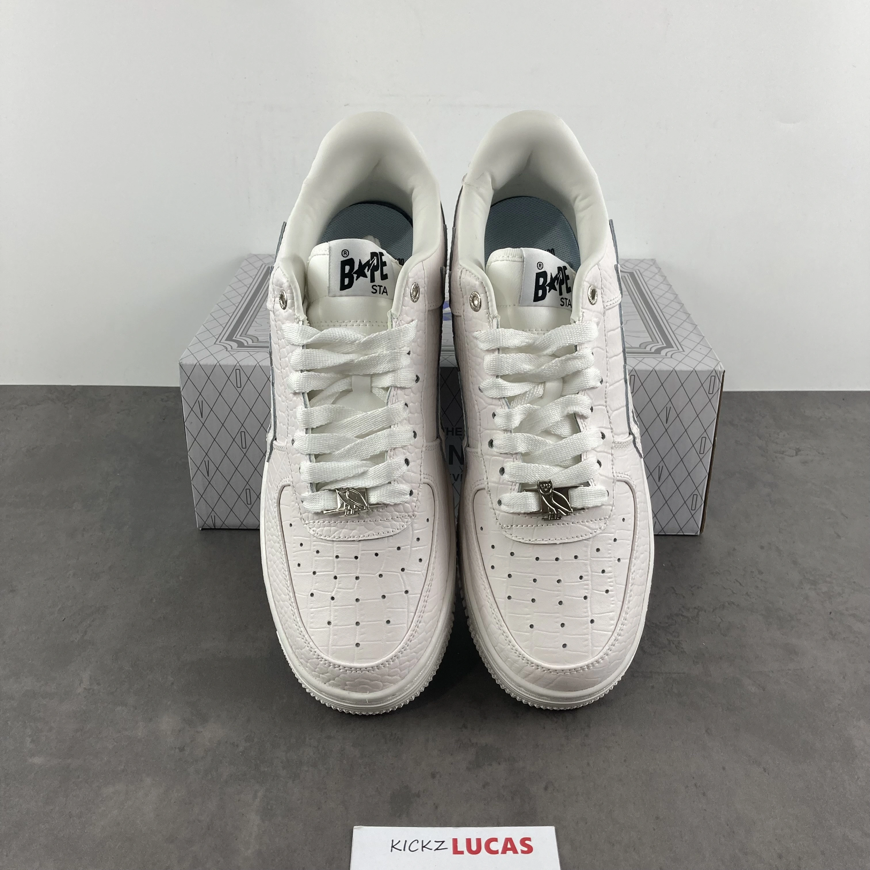 A Bathing Ape Bapesta OVO White ZipUp 673