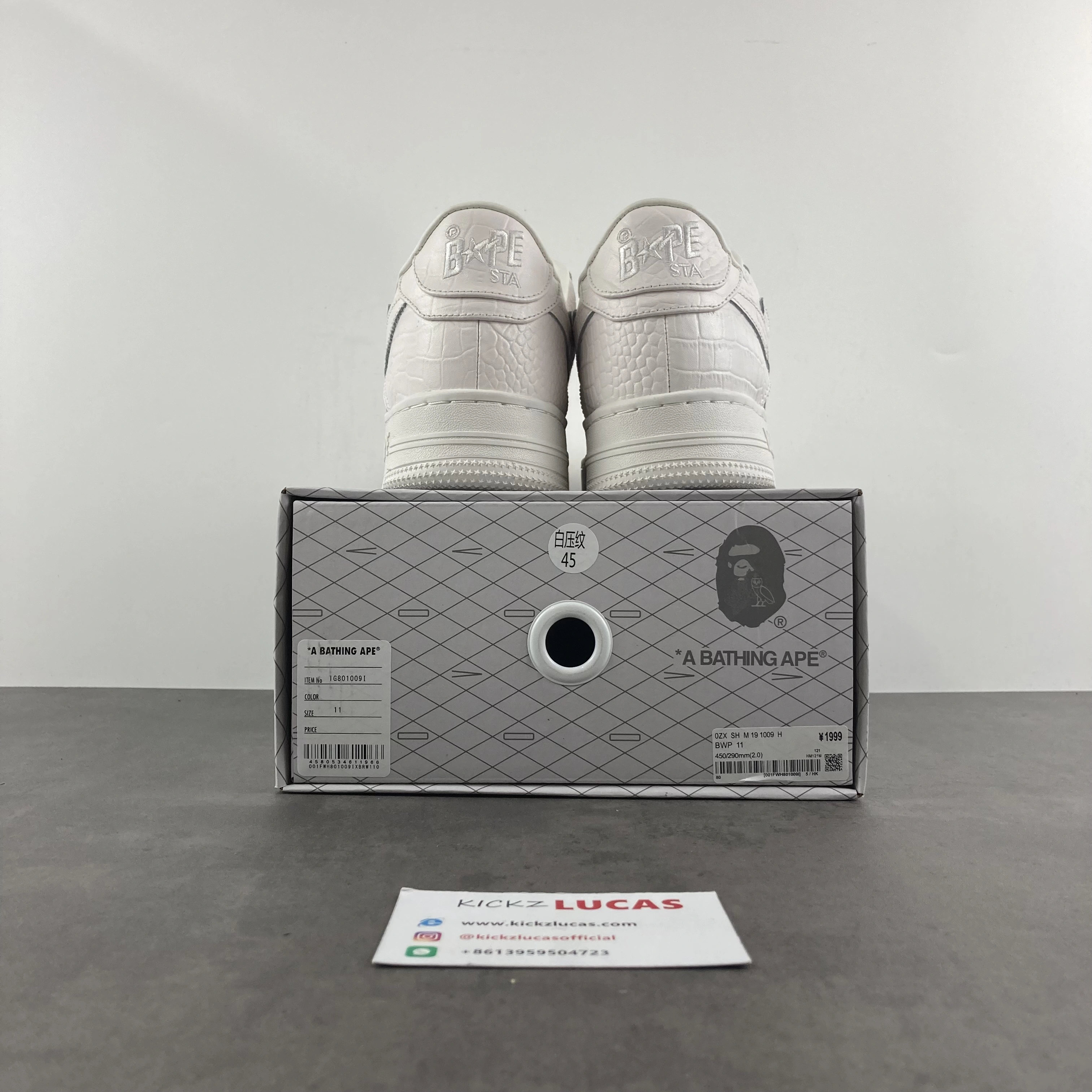 A Bathing Ape Bapesta OVO White ZipUp 673
