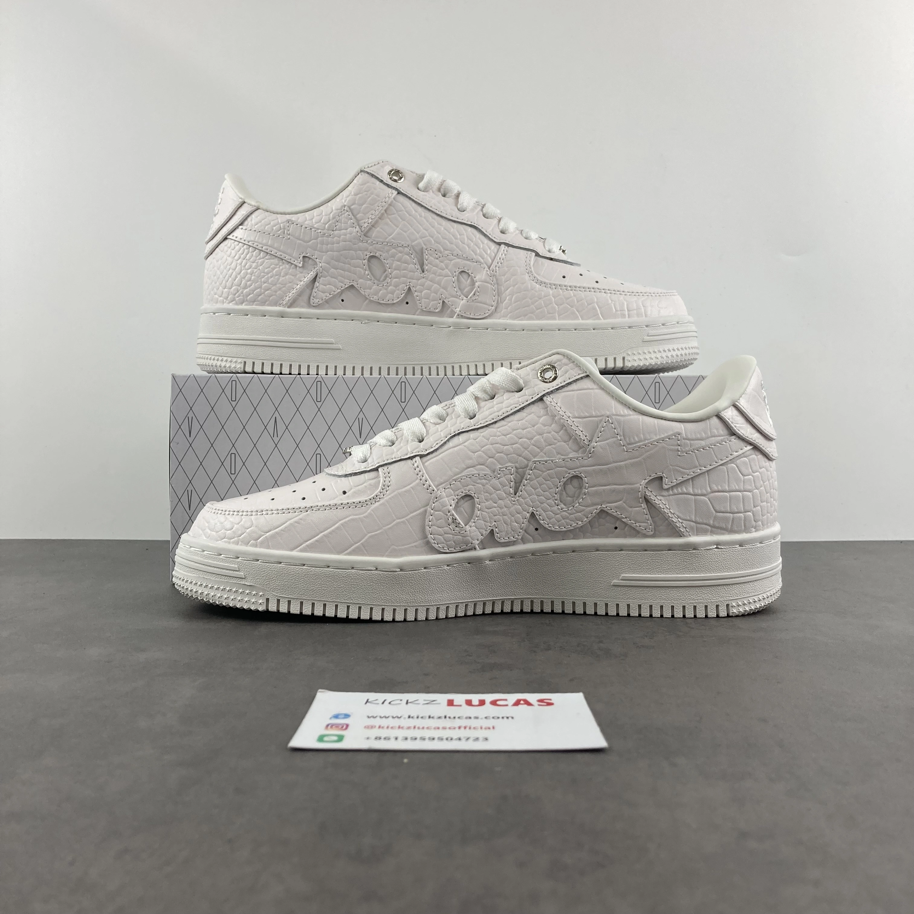A Bathing Ape Bapesta OVO White ZipUp 673