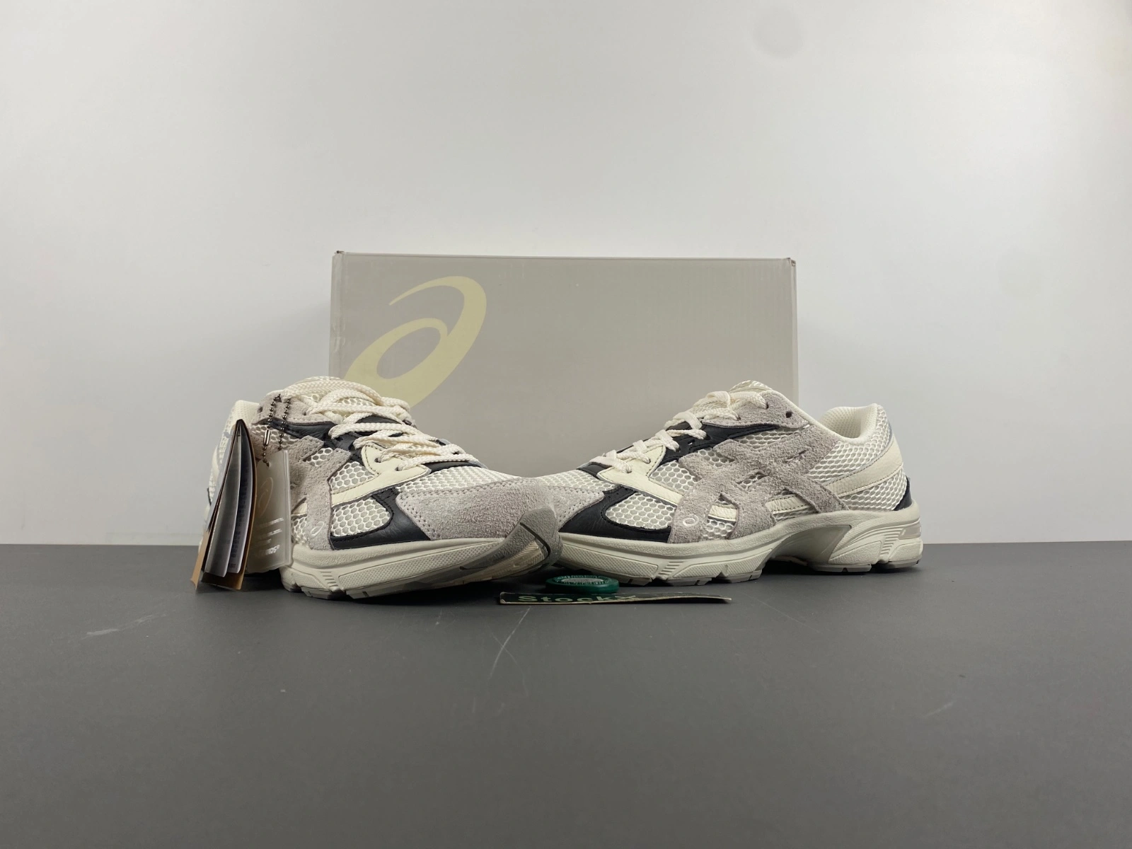ASICS Gel-1130 HAL Studio Glacier 1201A982- ZipUp 2541