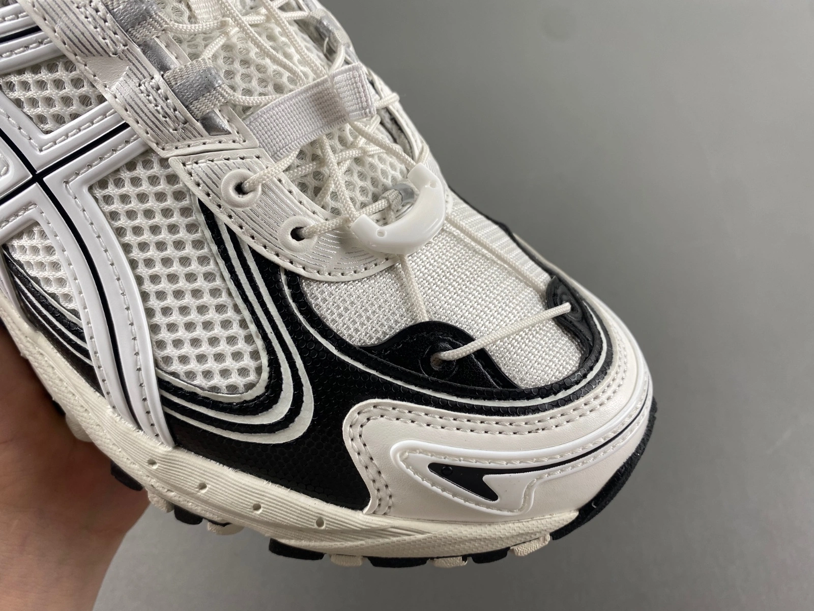 Flexible ASICS Gel-Kahana TR V4 Black White 1203A497- 2540