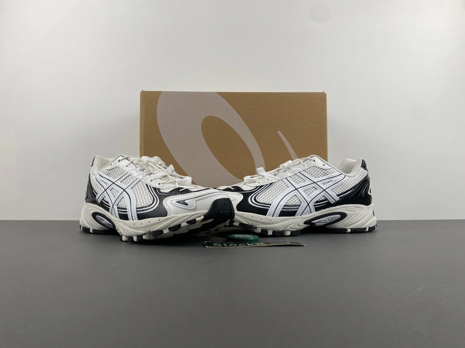 Flexible ASICS Gel-Kahana TR V4 Black White 1203A497- 2540