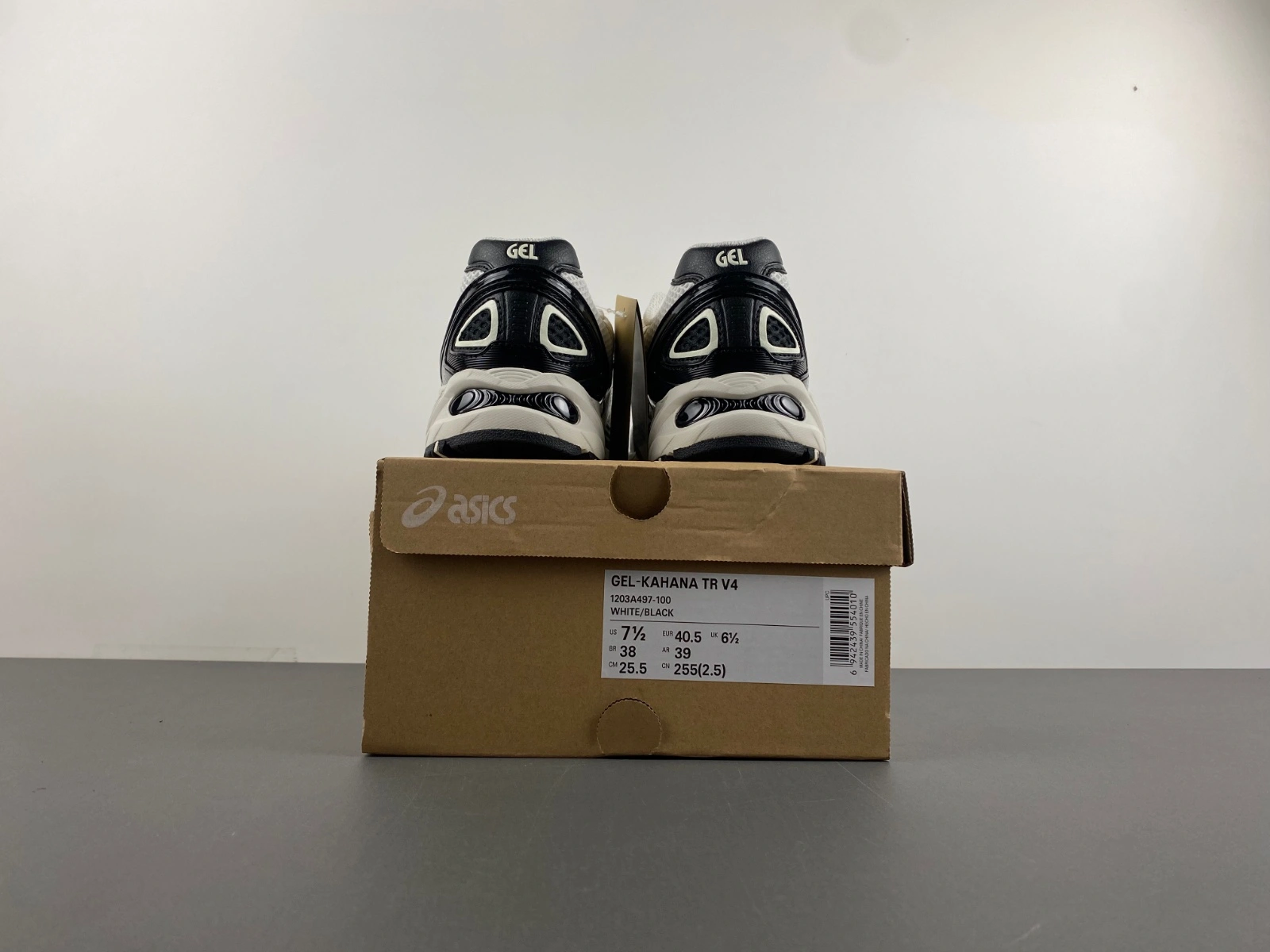 Flexible ASICS Gel-Kahana TR V4 Black White 1203A497- 2540