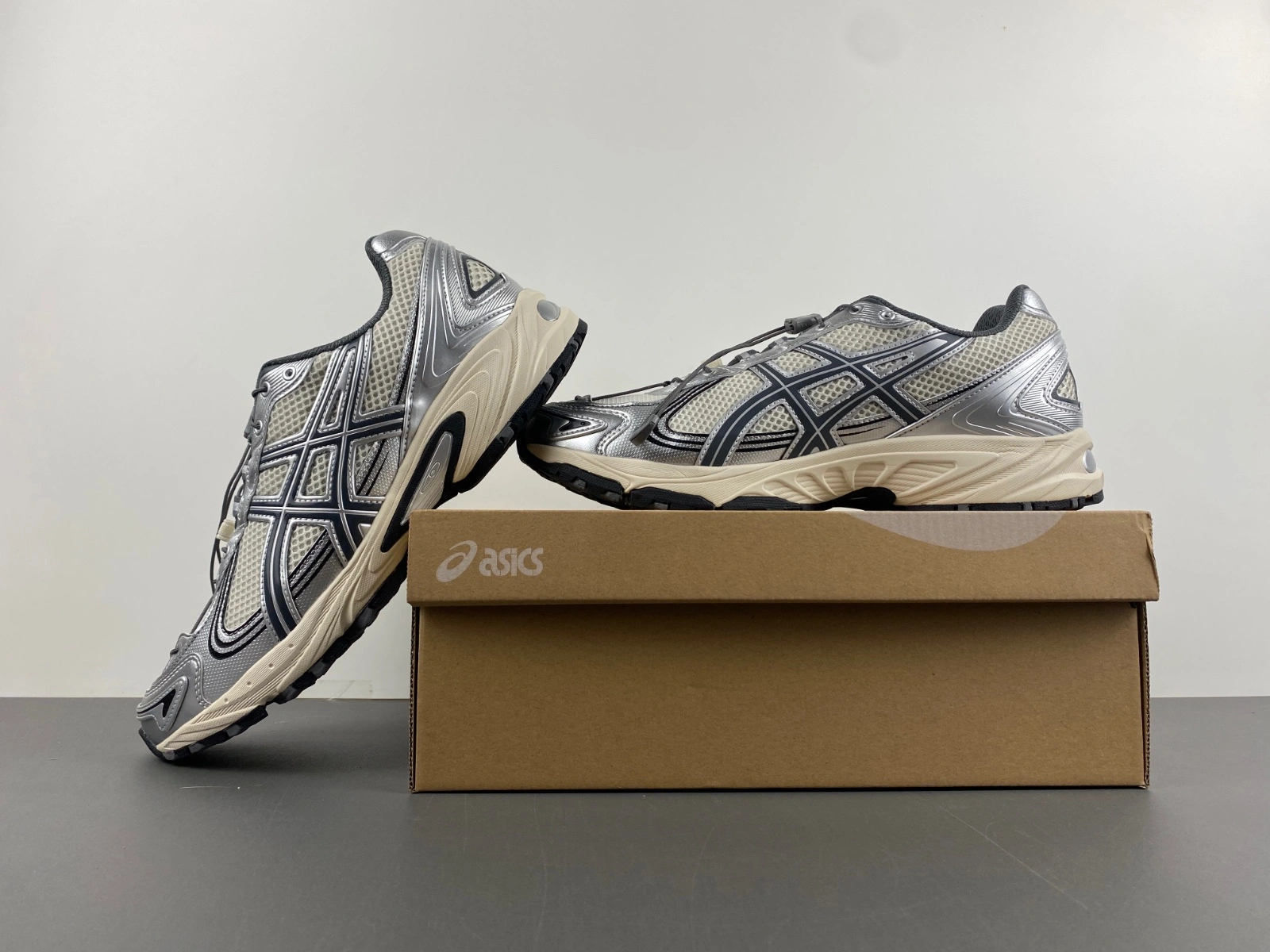 GoAnywhere ASICS Gel-Kahana TR V4 Silver White 1203A497- 2543