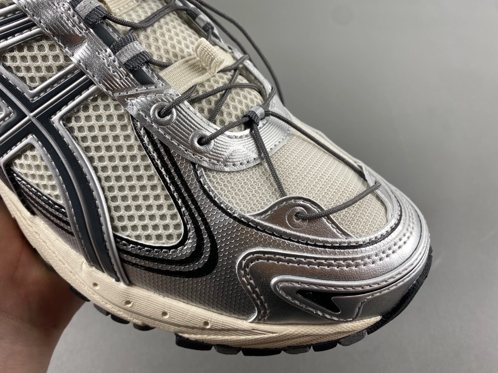 GoAnywhere ASICS Gel-Kahana TR V4 Silver White 1203A497- 2543