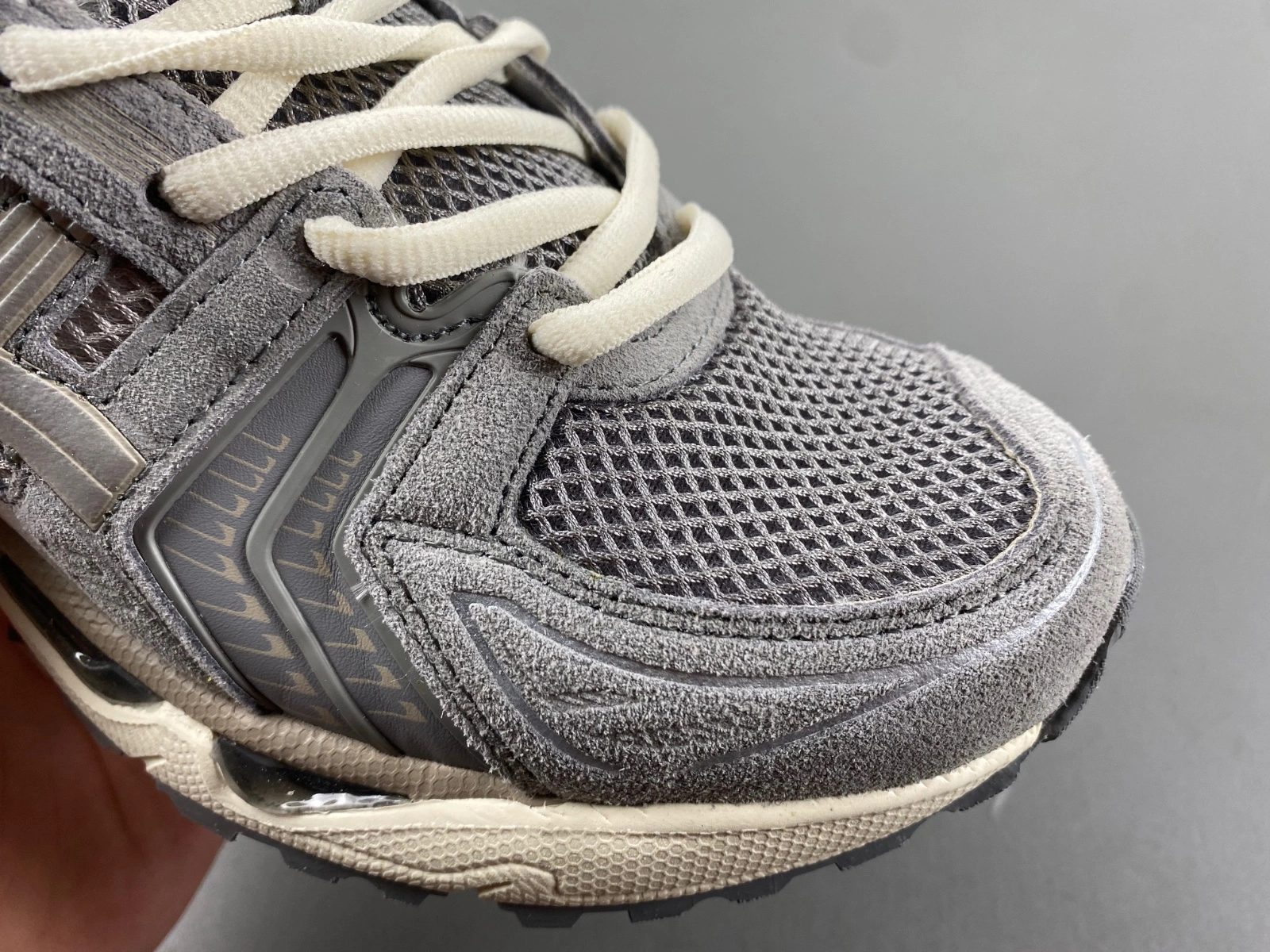 Bright ASICS Gel-Kayano 14 Clay Grey Pure Silver 1201A161- 2553