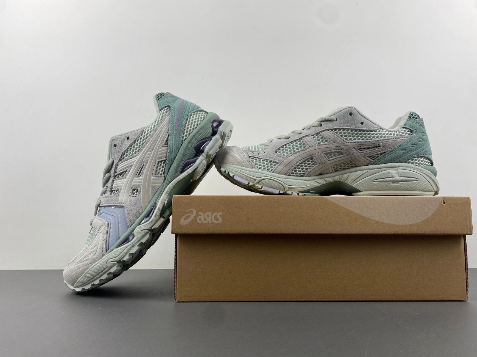 Thermal ASICS Gel-Kayano 14 Light Sage Smoke Grey 1201A161- 2555