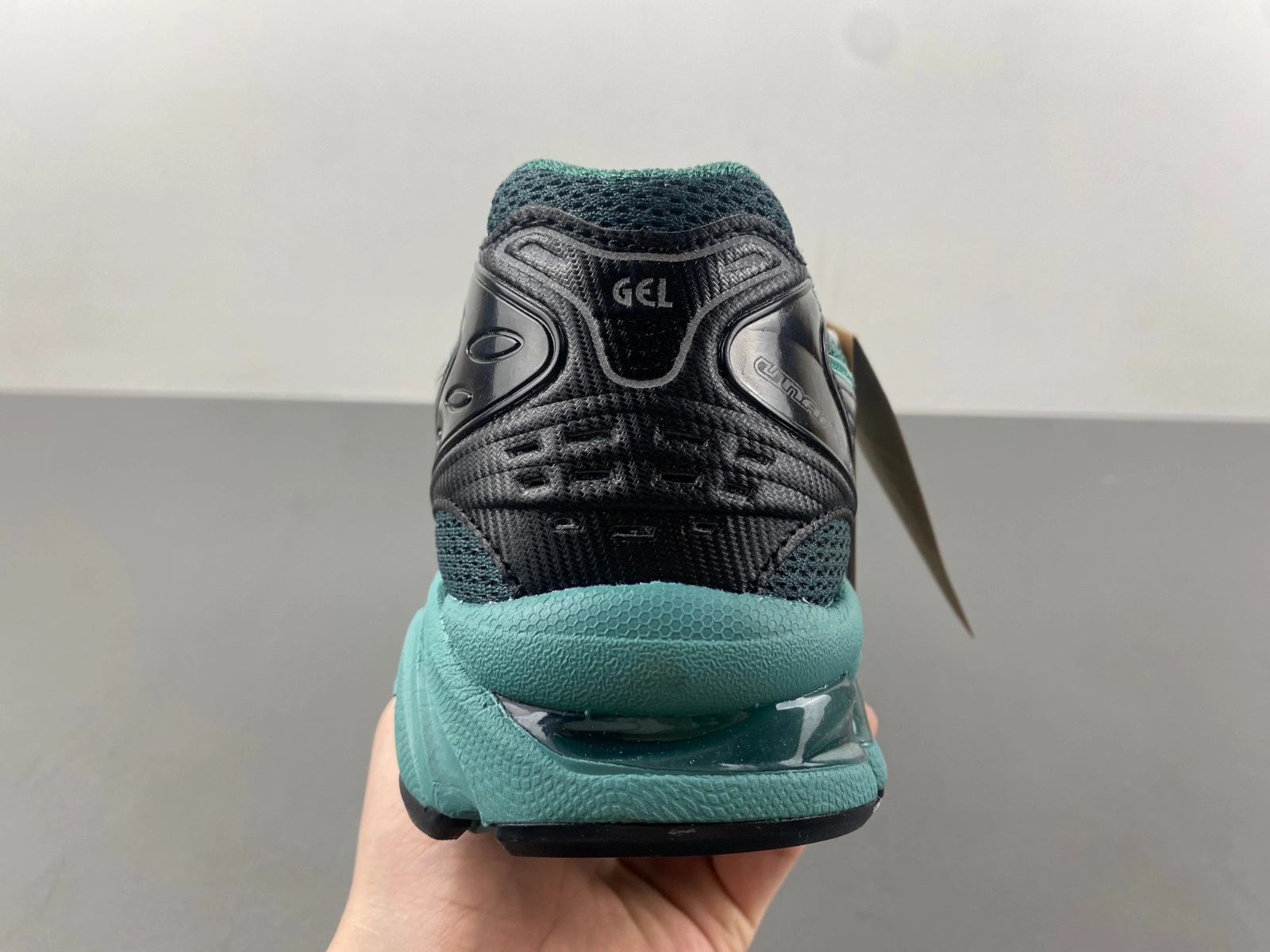 ComfortFit ASICS Gel-Kayano 14 Unaffected Infinite Wonders Pack Green 1201A922- 2548