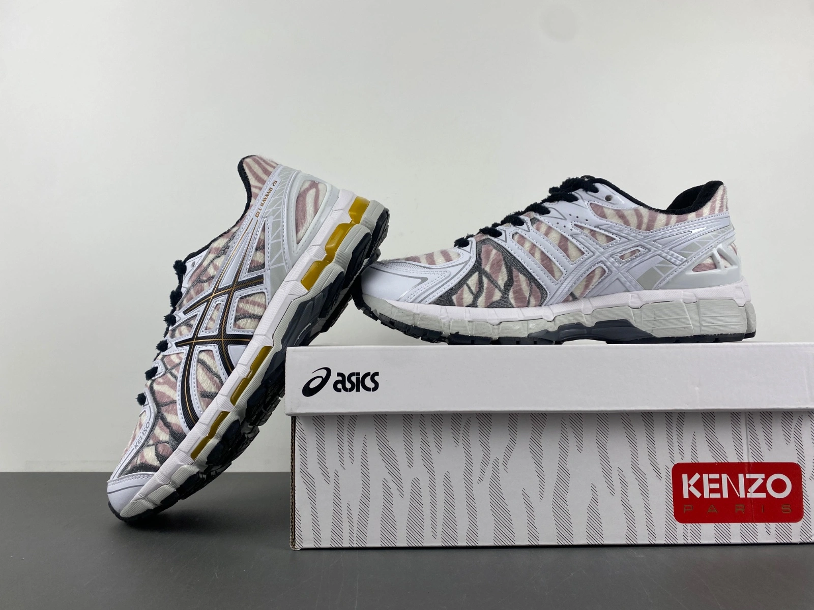 WellDesigned ASICS Gel-Kayano 20 KENZO Glacier Grey 1201B032- 2531