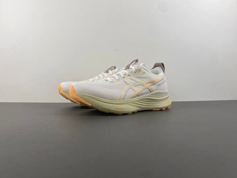 ASICS Gel-Kayano 32 White Orange Glow 1011C052- Thermal 2521