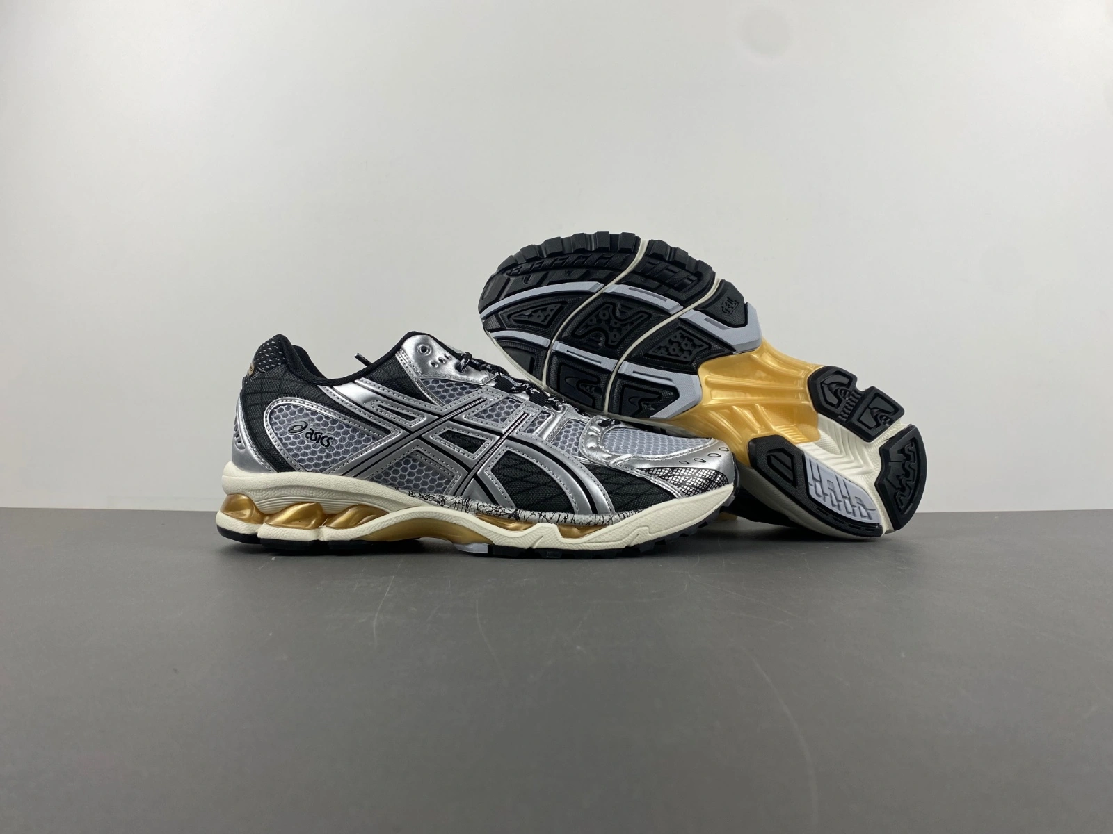 ASICS Gel-Nimbus 10.1 Piedmont Grey 1203A543- Effortless 2533