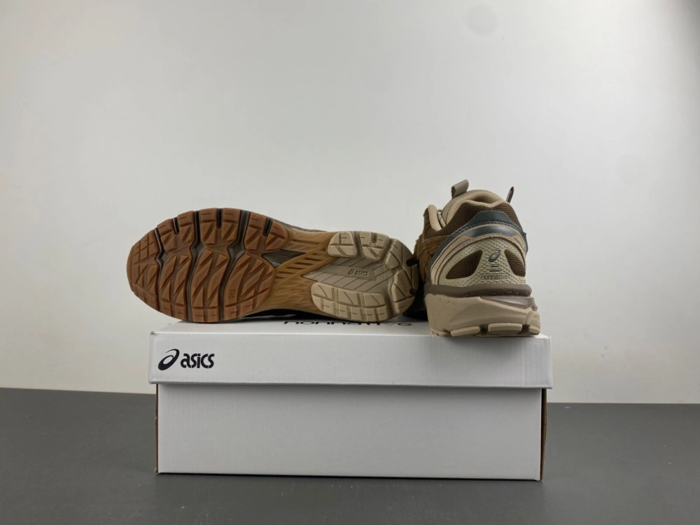 Sustainable ASICS Gel-Terrain Gore-Tex nonnative 1203A584- 2513