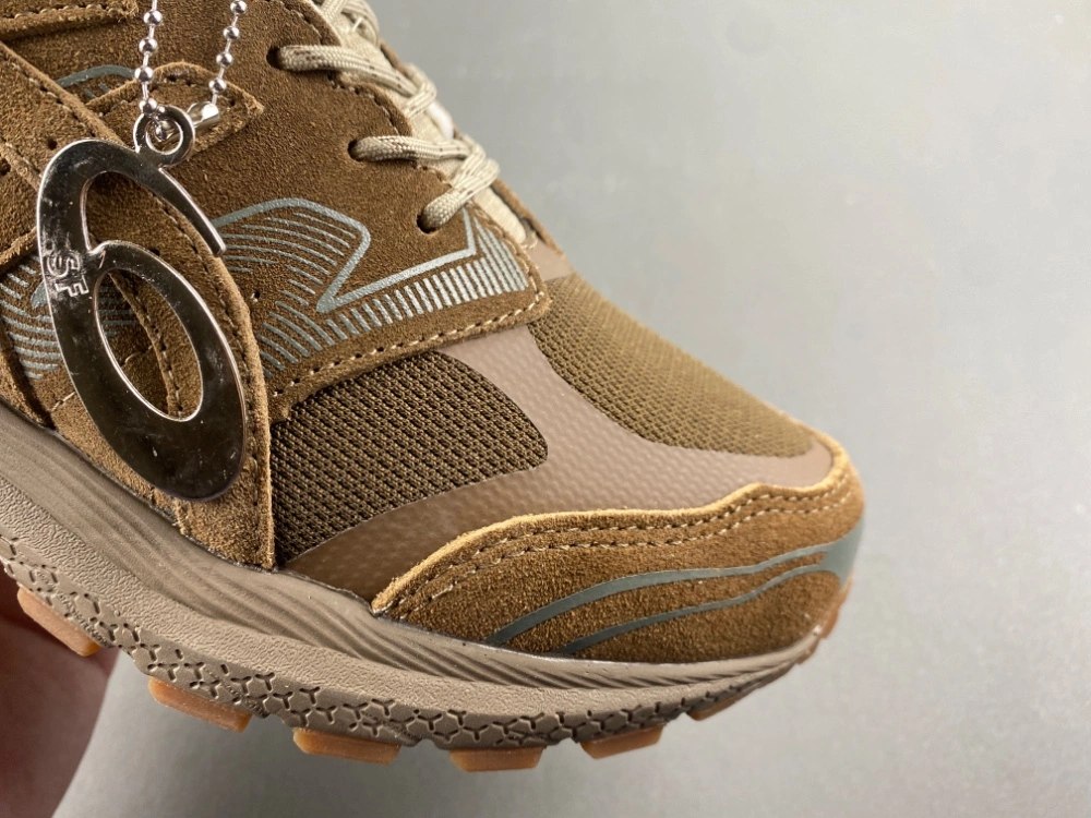Sustainable ASICS Gel-Terrain Gore-Tex nonnative 1203A584- 2513