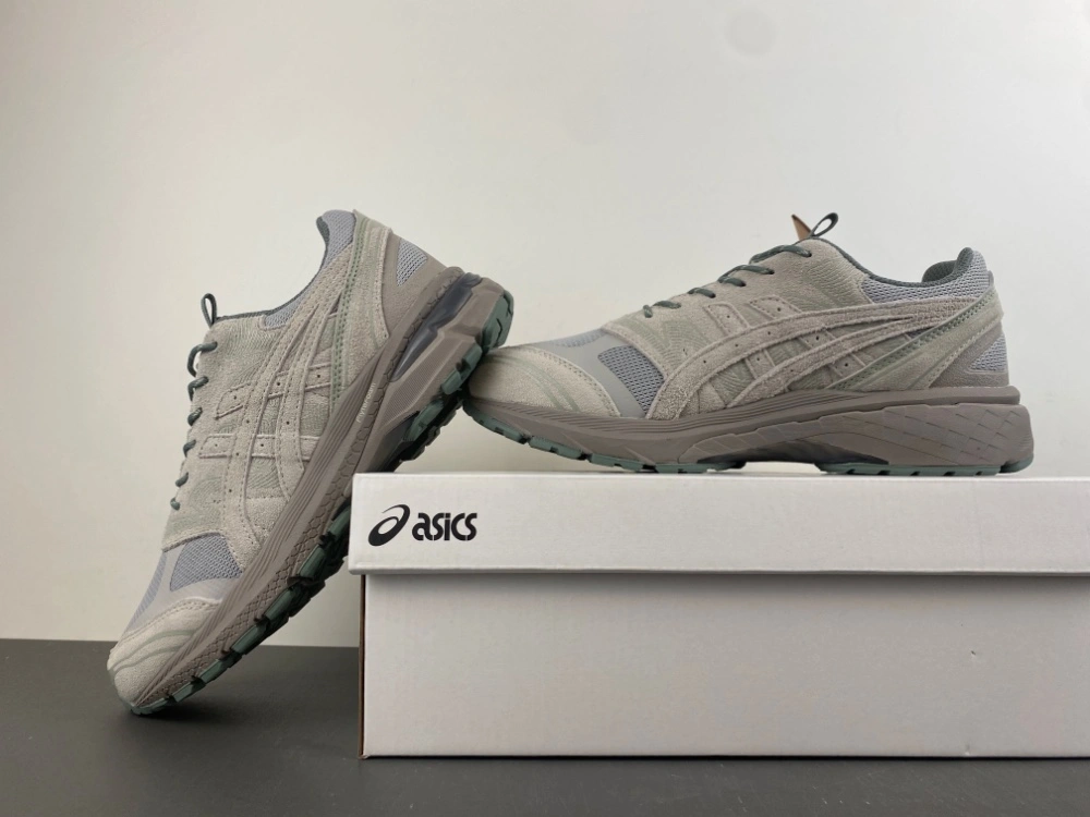 ASICS Gel-Terrain Oyster Grey 1203A444- FreshLook 2515