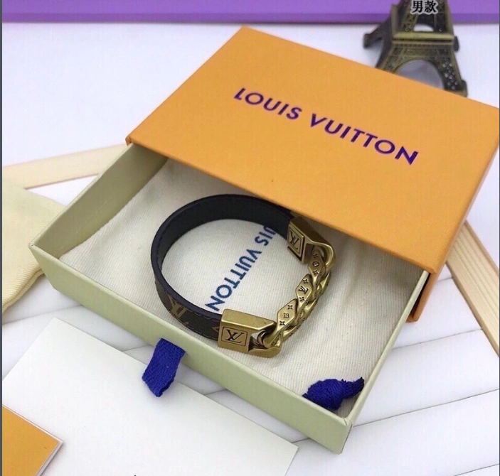 Modern Accessories 18065