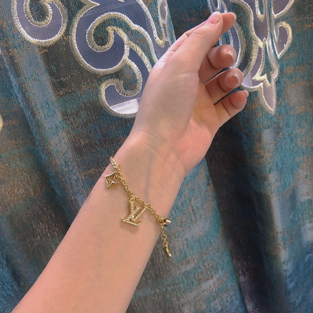 Lightweight Accessories 18070