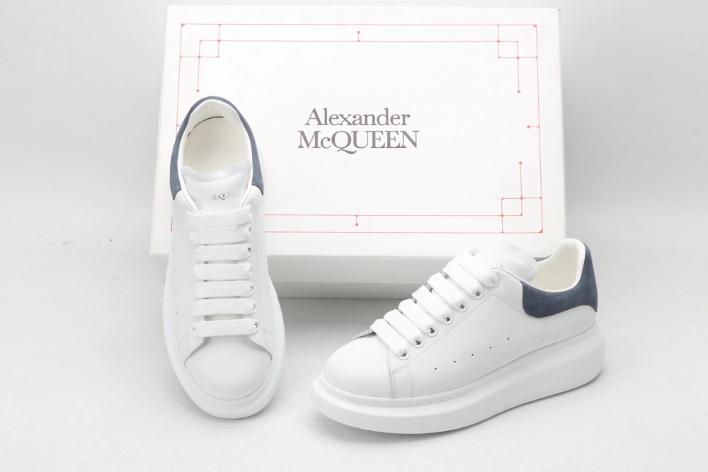 DailyWear A*exander M*queen Sneaker 3239