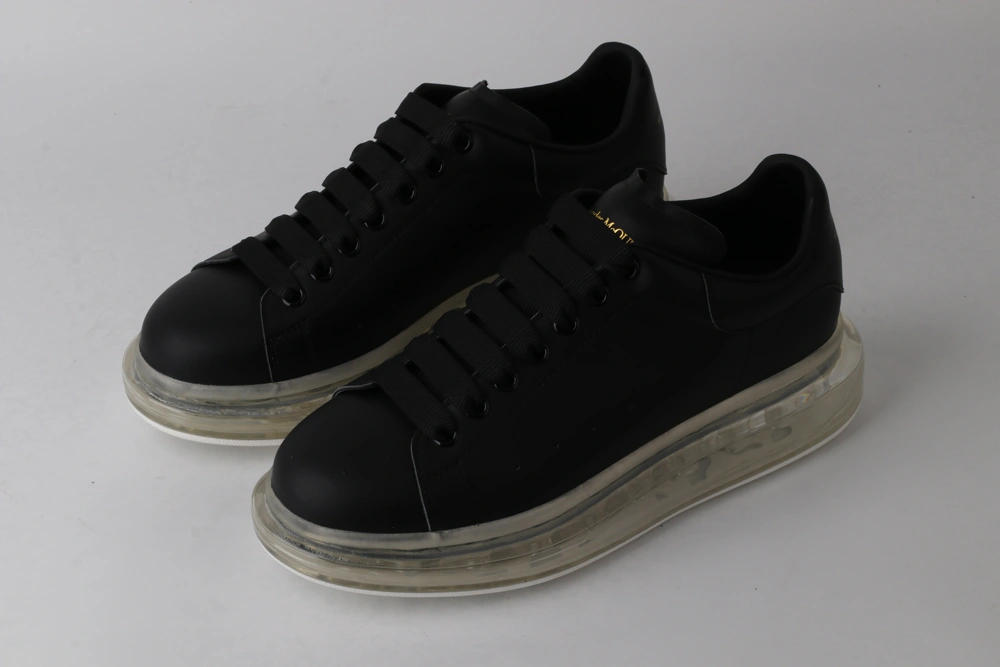 A*exander M*queen Sneaker Comfortable 3200