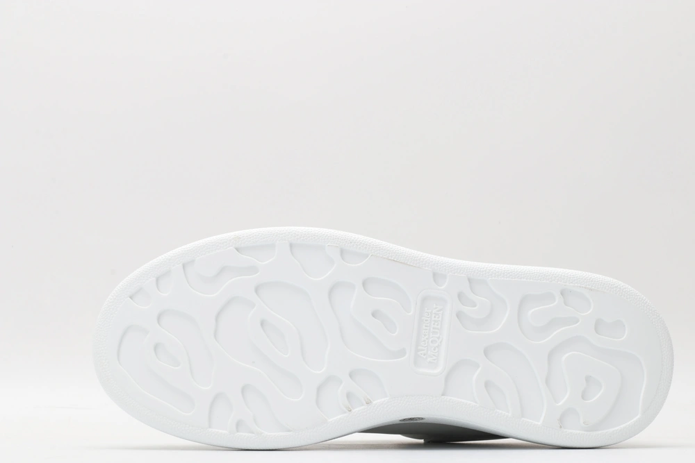 Comfortable A*exander M*queen Sneaker 3329